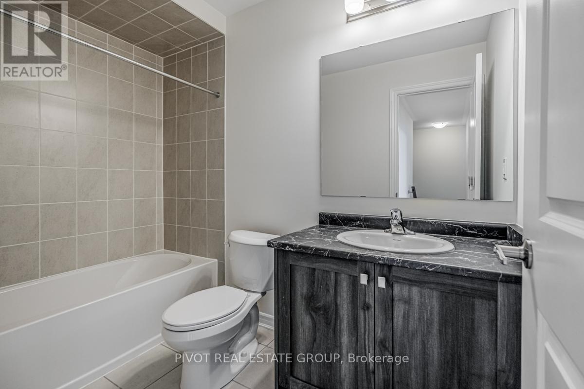 28 Mccormack Road, Caledon, ON - Indoor Photo Showing Bathroom