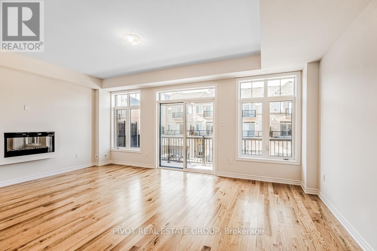 28 Mccormack Road, Caledon, ON - Indoor Photo Showing Living Room With Fireplace