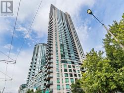 712 - 215 FORT YORK BOULEVARD Toronto, ON M5V 4A2
