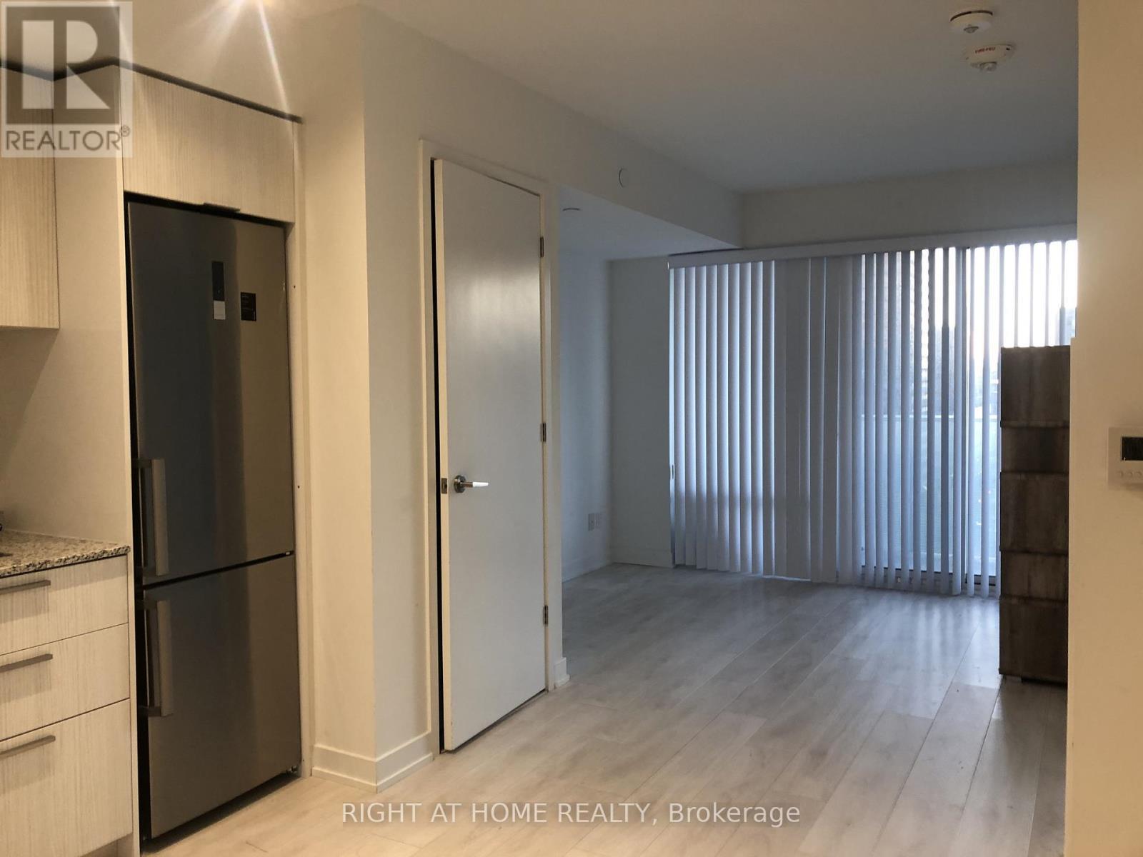 901 - 501 Yonge Street, Toronto, ON - Indoor Photo Showing Other Room