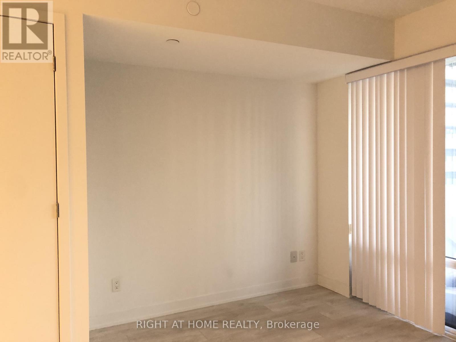 901 - 501 Yonge Street, Toronto, ON - Indoor Photo Showing Other Room