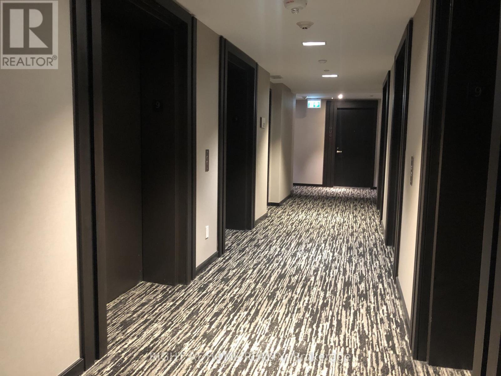 901 - 501 Yonge Street, Toronto, ON - Indoor Photo Showing Other Room