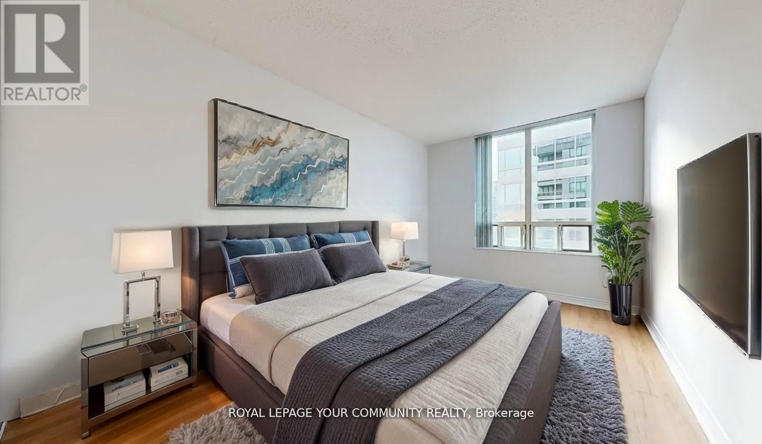1201 - 260 Doris Avenue, Toronto, ON - Indoor Photo Showing Bedroom