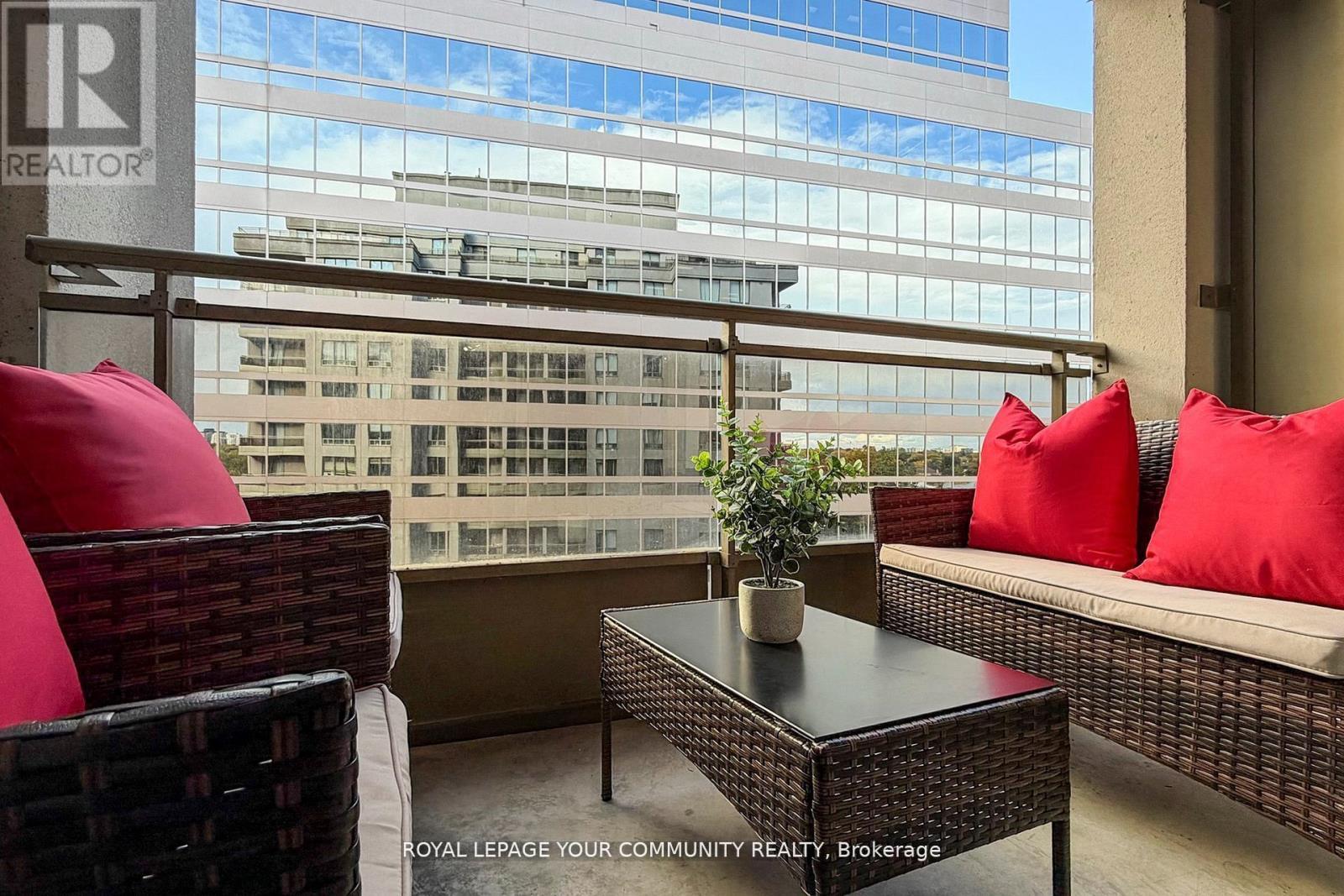 1201 - 260 Doris Avenue, Toronto, ON -