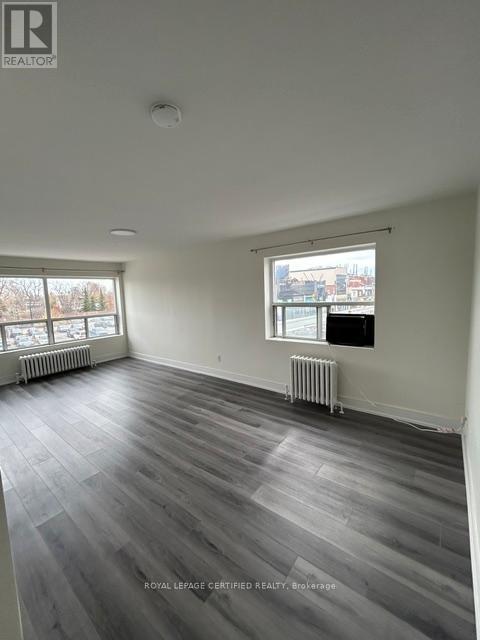 26 - 3464 Yonge Street, Toronto, ON - Indoor