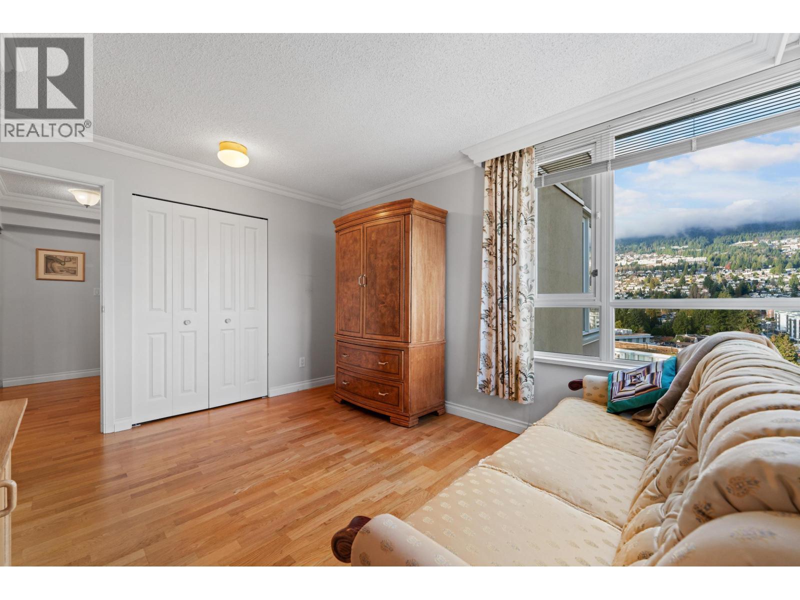 1601 2203 Bellevue Avenue, West Vancouver, BC - Indoor