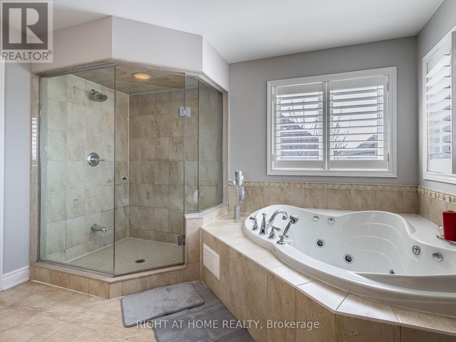 2340 Thruxton Drive, Oakville, ON