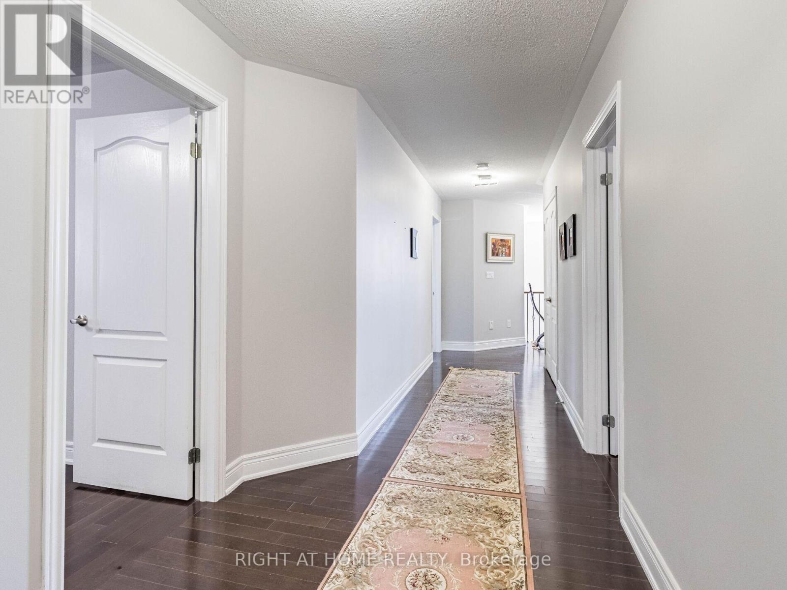 2340 Thruxton Drive, Oakville, ON