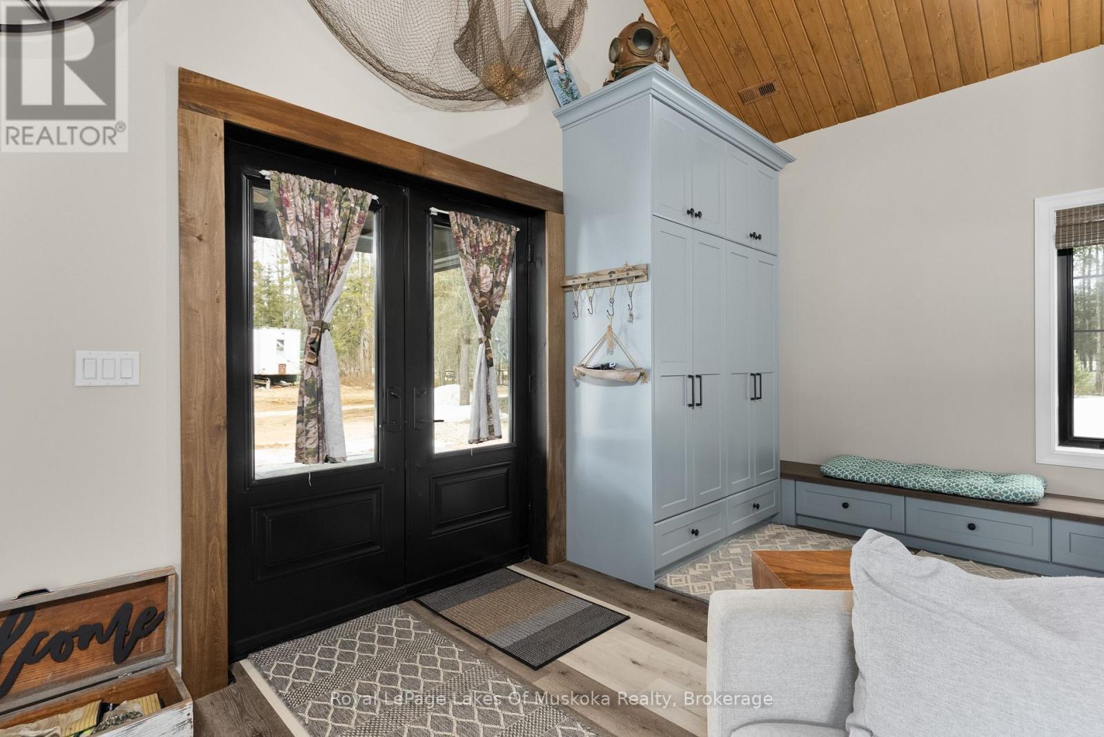 679 Boulder Road, South River, ON - Indoor Photo Showing Other Room