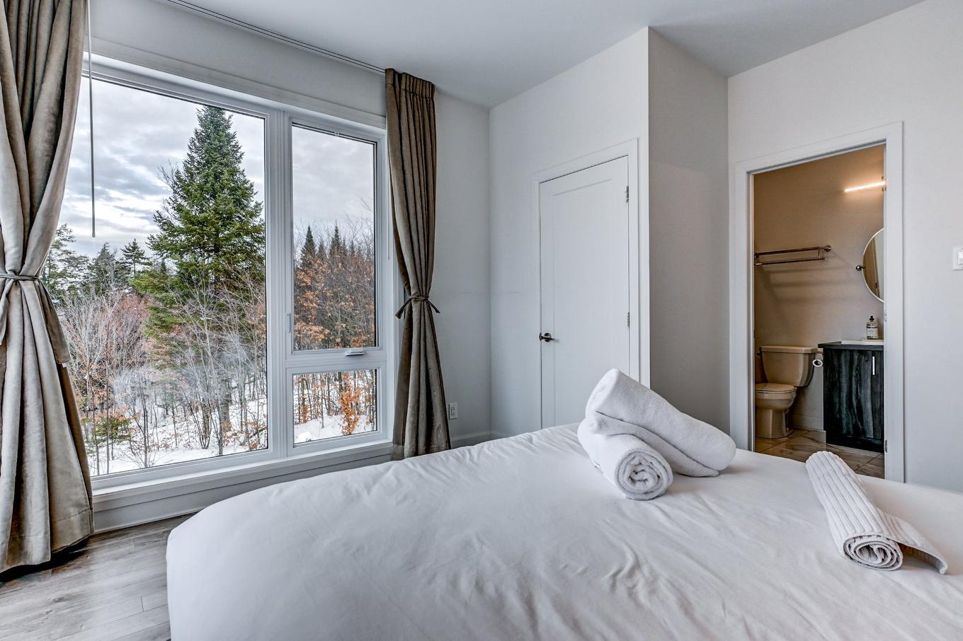 Bedroom - 165 Rue Du Denali, La Conception, QC - Indoor Photo Showing Bedroom