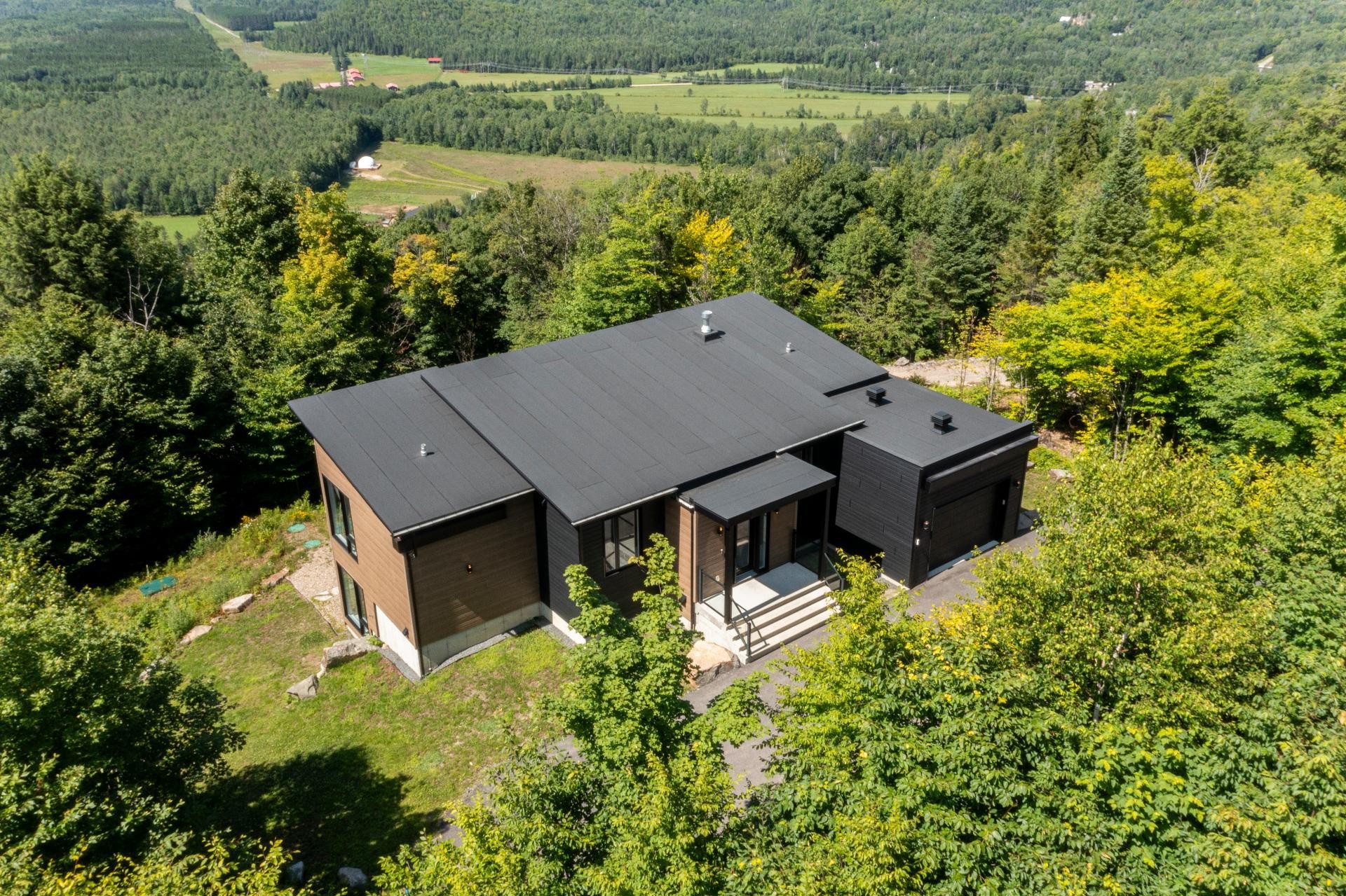 Front of Structure - 165 Rue Du Denali, La Conception, QC - Outdoor With View