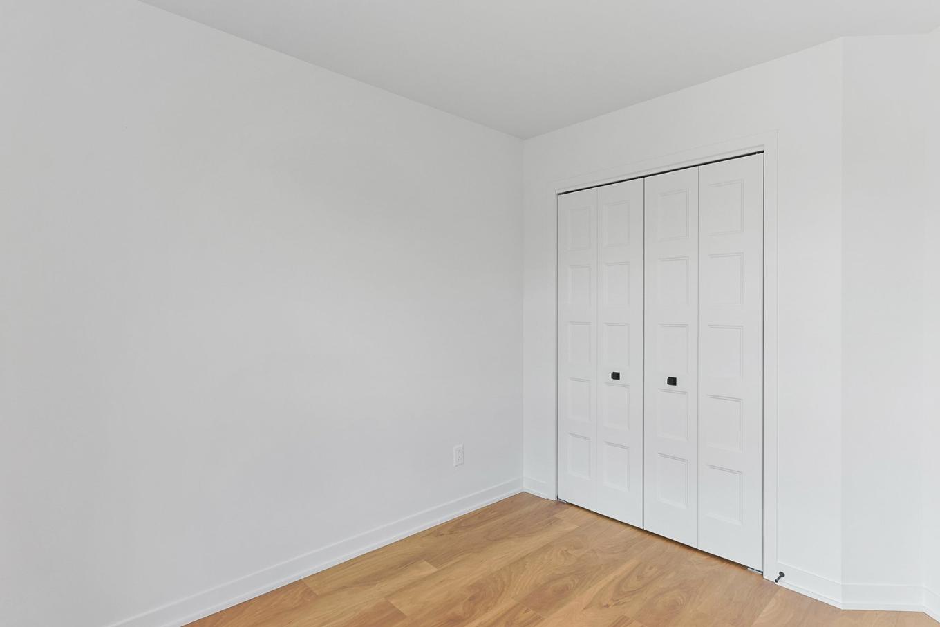 Bedroom - 55 Rue Des Pêcheurs, Saint-Louis-De-Gonzague, QC - Indoor Photo Showing Other Room