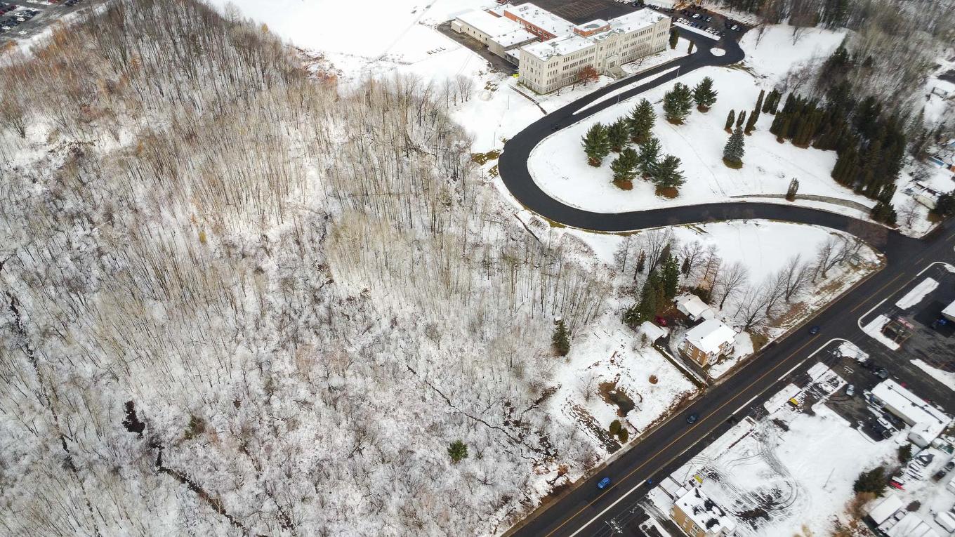 Aerial photo - Boul. Des Hêtres, Shawinigan, QC