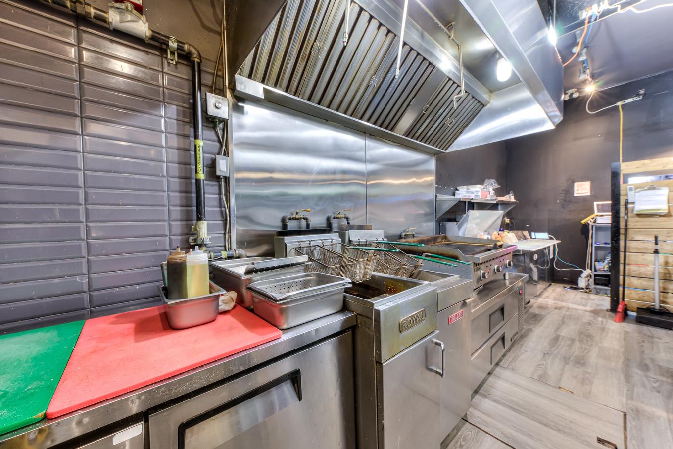 Kitchen - 3611 Boul. St-Laurent, Montréal (Le Plateau-Mont-Royal), QC - Indoor Photo Showing Kitchen