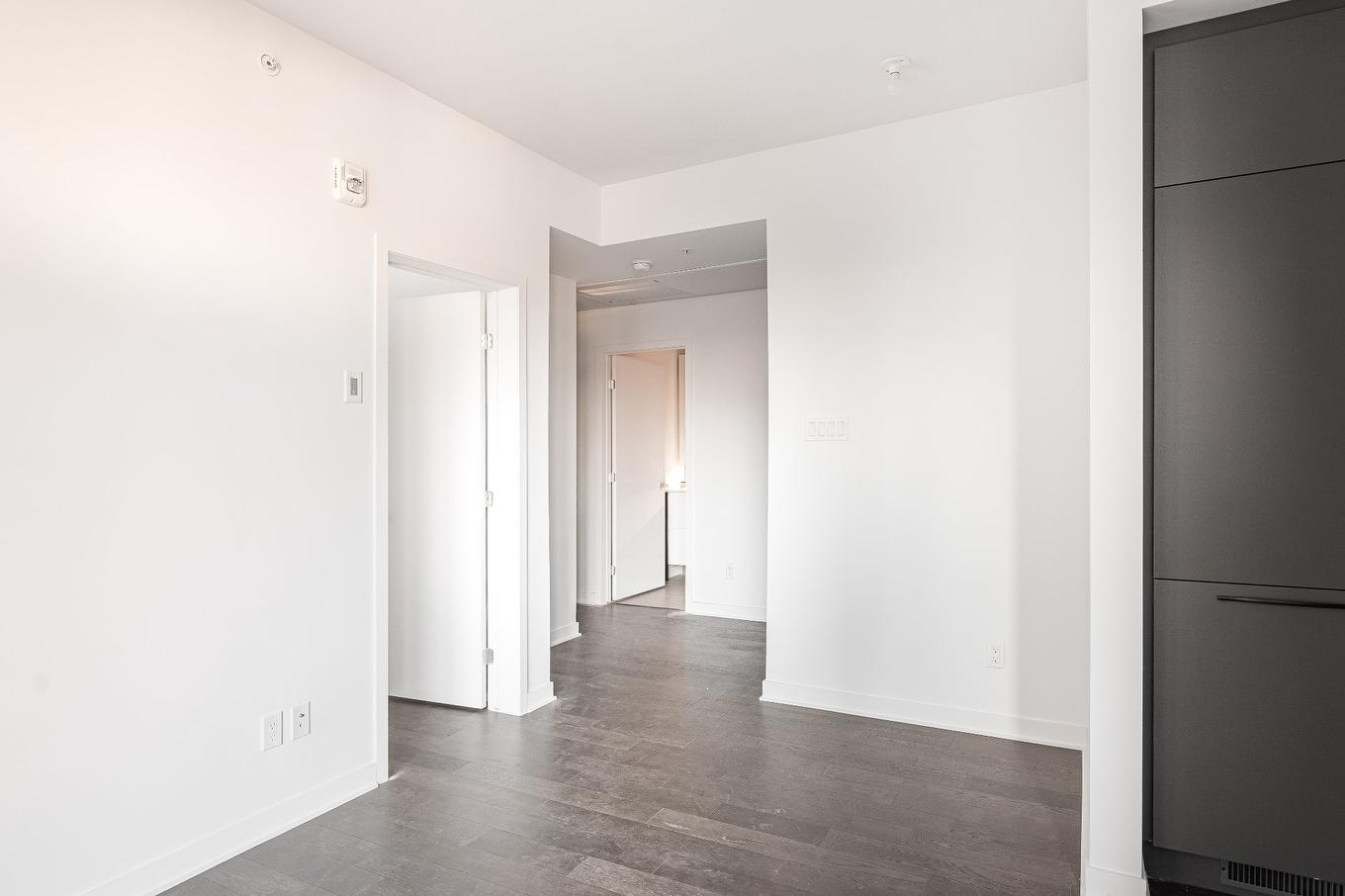 Bedroom - 801-1160 Rue Mackay, Montréal (Ville-Marie), QC - Indoor Photo Showing Other Room