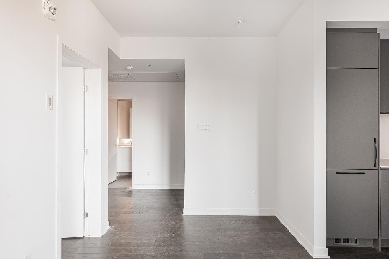 Bedroom - 801-1160 Rue Mackay, Montréal (Ville-Marie), QC - Indoor Photo Showing Other Room