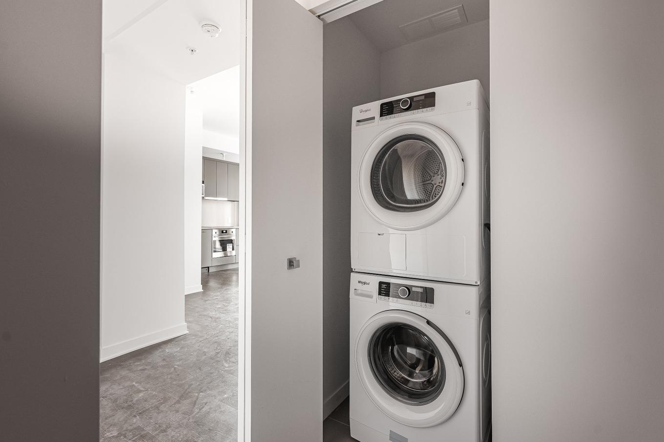 Laundry room - 801-1160 Rue Mackay, Montréal (Ville-Marie), QC - Indoor Photo Showing Laundry Room