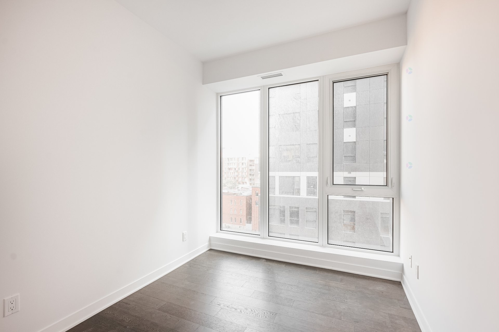 Chambre à coucher - 801-1160 Rue Mackay, Montréal (Ville-Marie), QC - Indoor Photo Showing Other Room