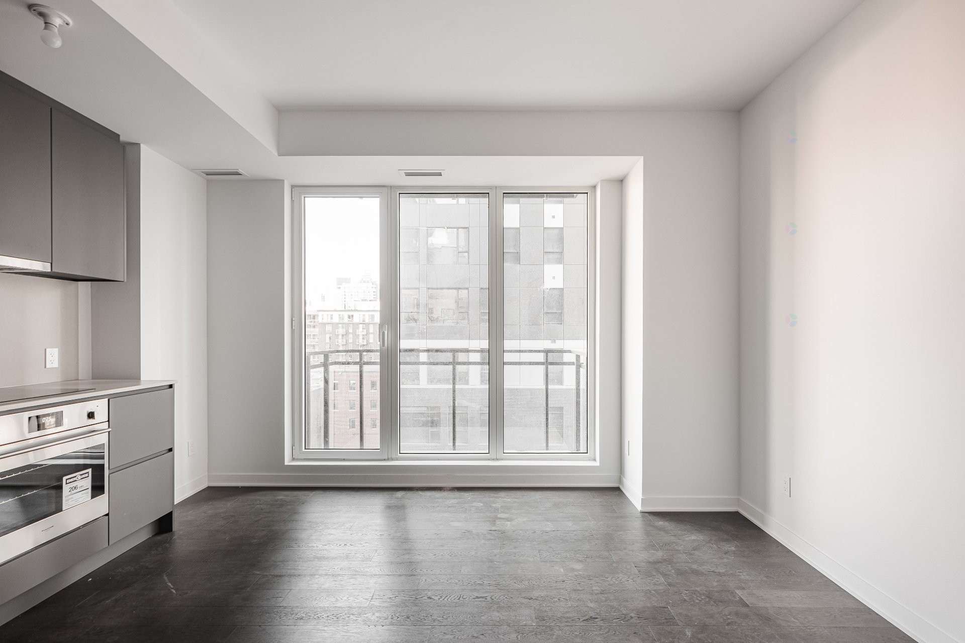 Vue d'ensemble - 801-1160 Rue Mackay, Montréal (Ville-Marie), QC - Indoor Photo Showing Other Room