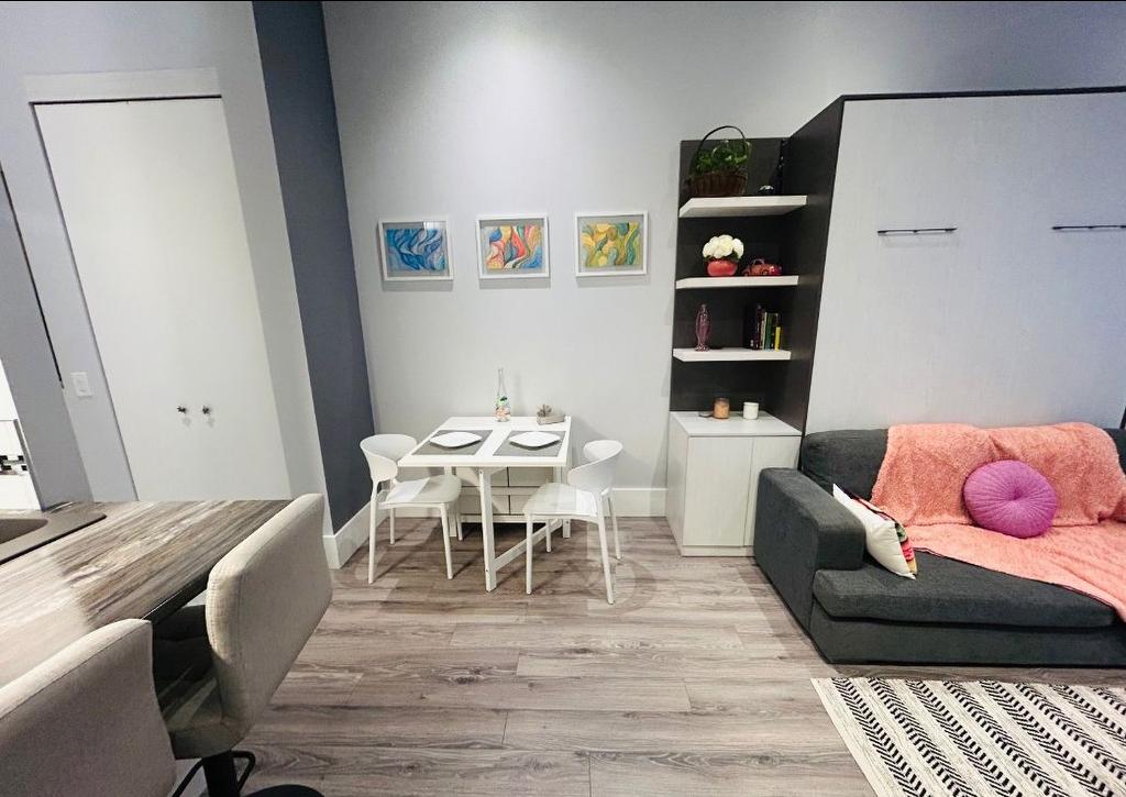 Dining room - 200-5099 Rue Jeanne-Mance, Montréal (Le Plateau-Mont-Royal), QC - Indoor