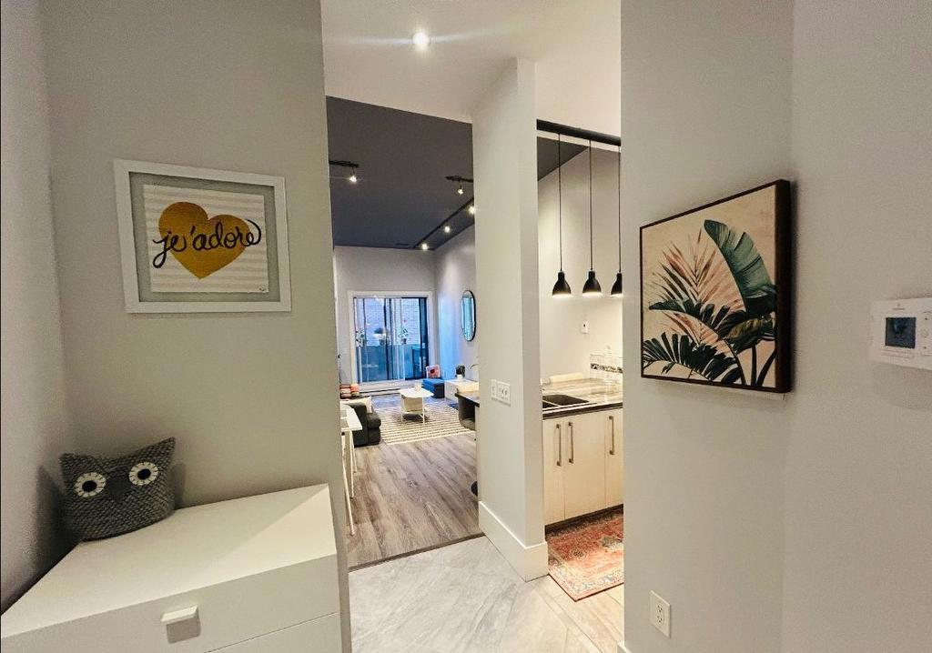 Hall - 200-5099 Rue Jeanne-Mance, Montréal (Le Plateau-Mont-Royal), QC - Indoor Photo Showing Other Room