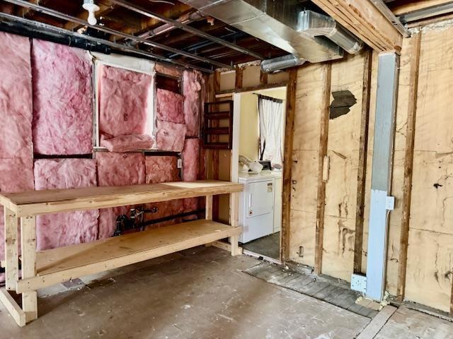 52 Empress Avenue N, Thunder Bay, ON - Indoor Photo Showing Basement