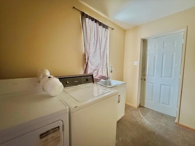 52 Empress Avenue N, Thunder Bay, ON - Indoor Photo Showing Laundry Room
