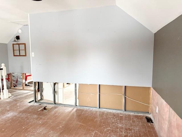 52 Empress Avenue N, Thunder Bay, ON - Indoor Photo Showing Other Room