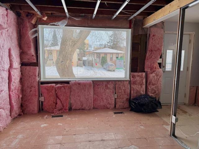 52 Empress Avenue N, Thunder Bay, ON - Indoor