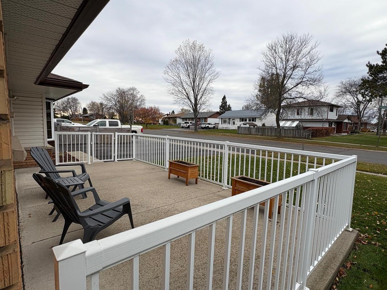 205 Windemere Avenue N, Thunder Bay, ON - Outdoor With Deck Patio Veranda With Exterior