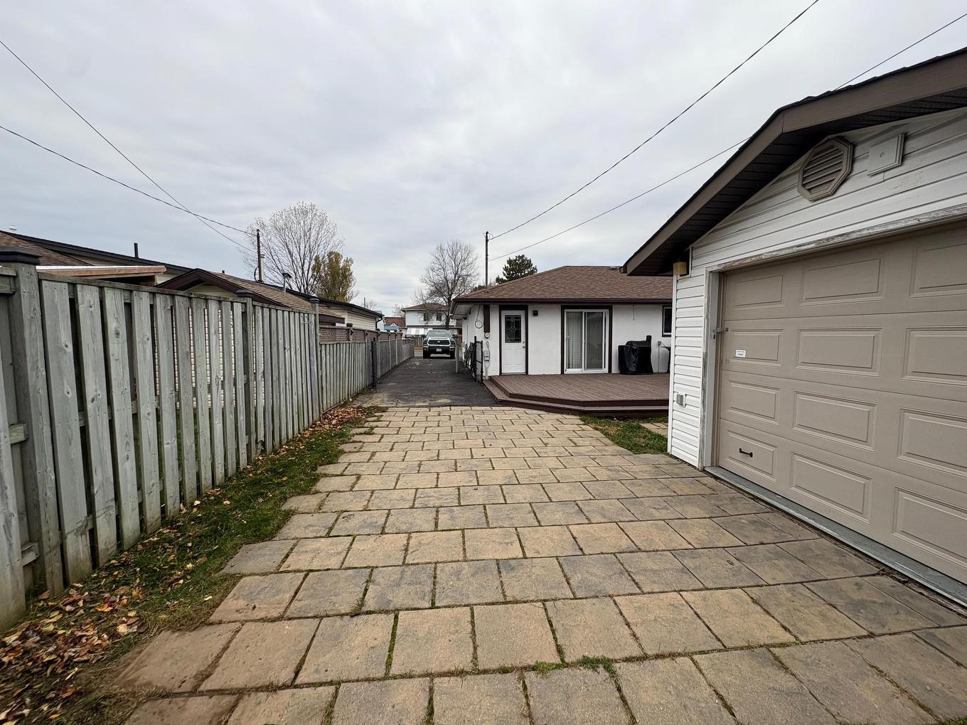 205 Windemere Avenue N, Thunder Bay, ON - Outdoor With Exterior