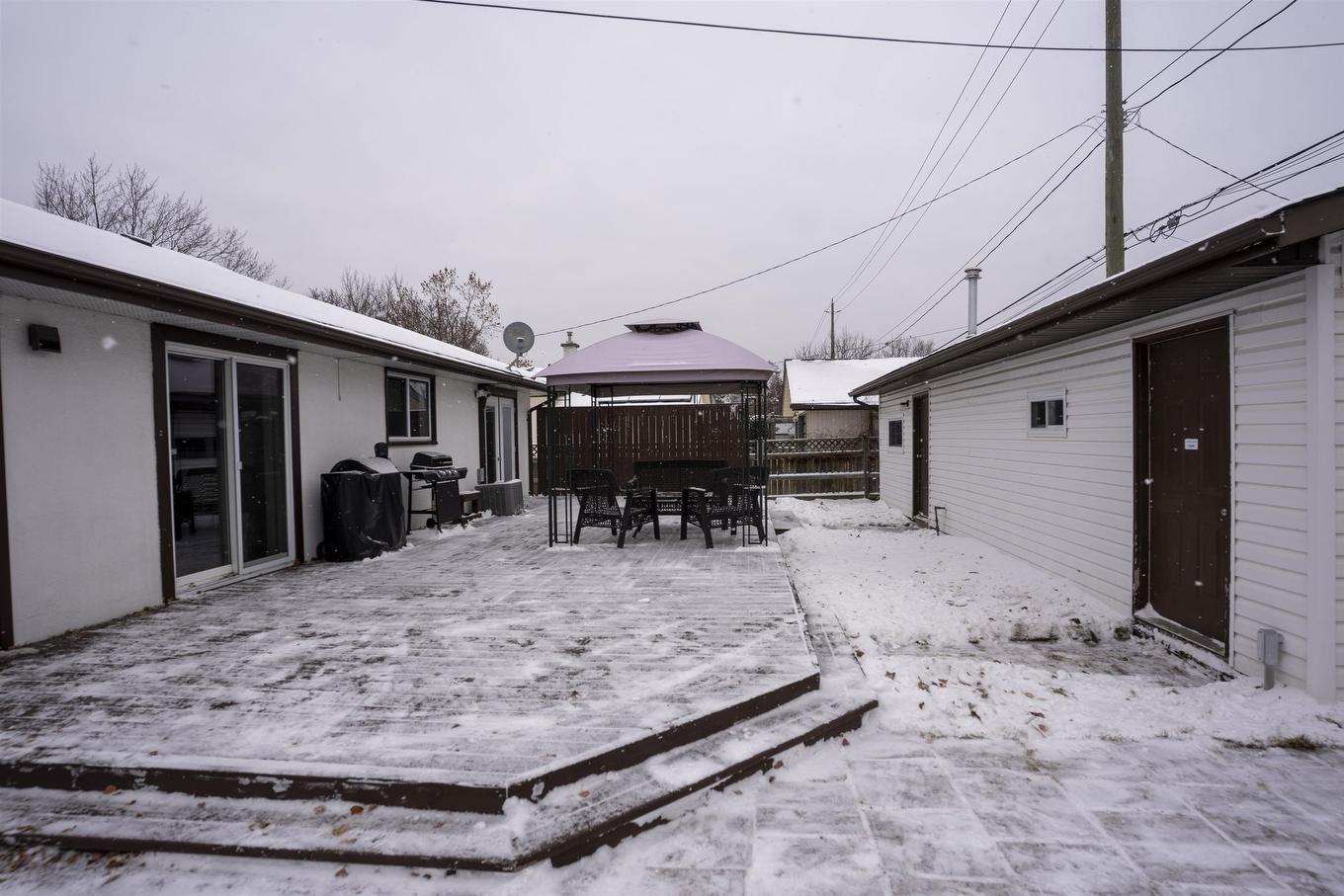 205 Windemere Avenue N, Thunder Bay, ON - Outdoor With Deck Patio Veranda With Exterior