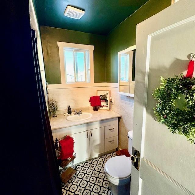210 Third Avenue Sw, Geraldton, Greenstone, ON - Indoor Photo Showing Bathroom