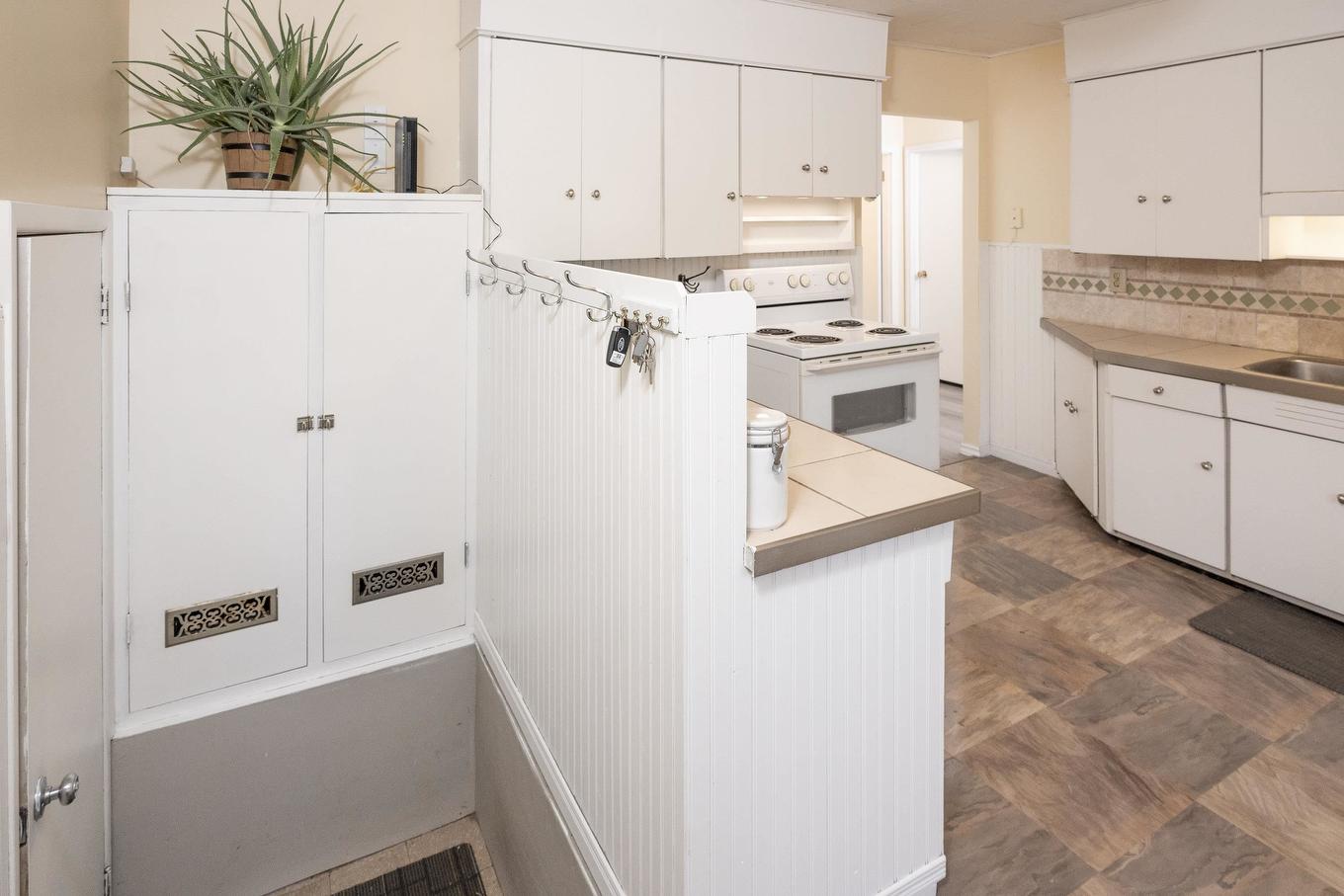 376 Lakeshore Drive, Shuniah, ON