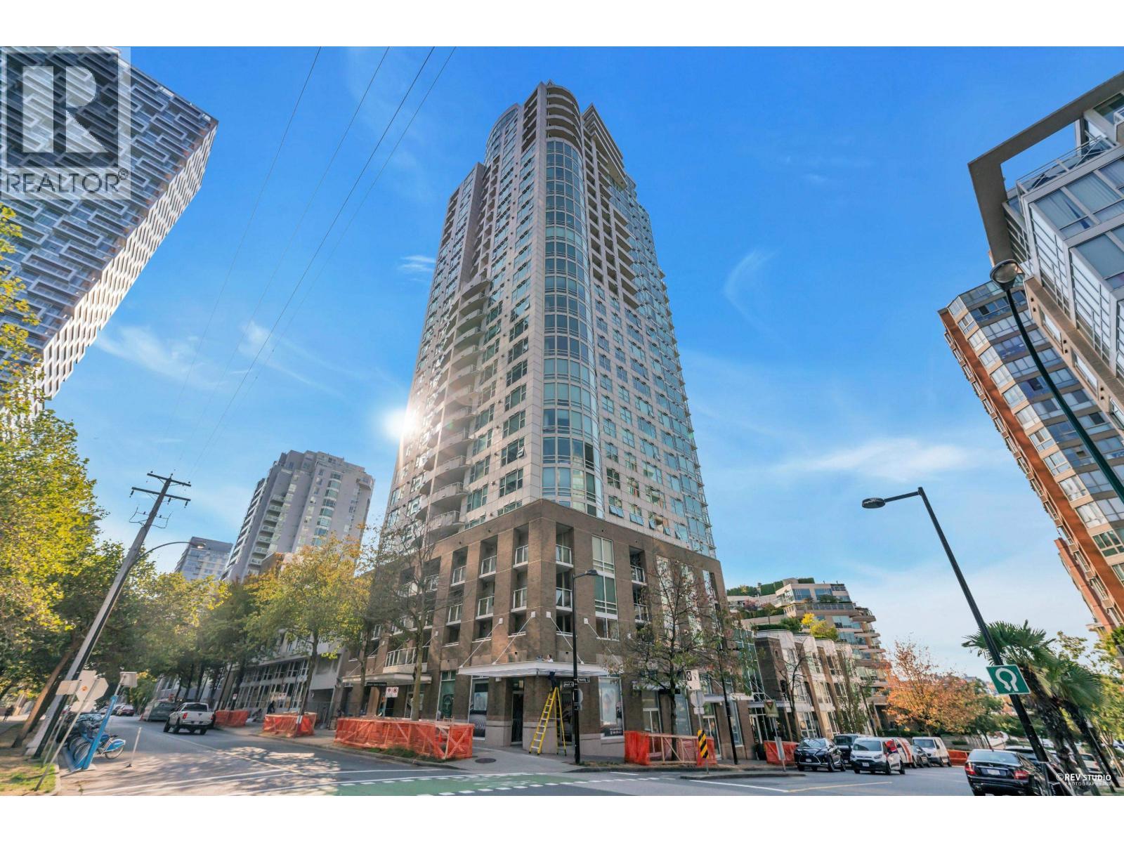 1708 1500 Hornby Street, Vancouver, BC - Outdoor With Facade