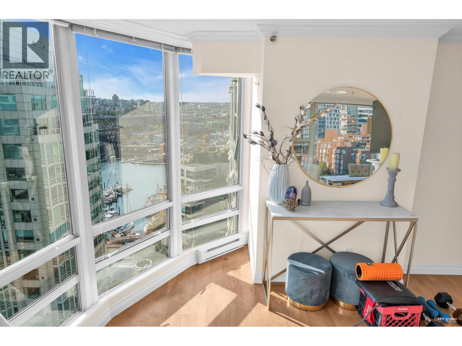 1708 1500 Hornby Street, Vancouver, BC - Indoor Photo Showing Other Room