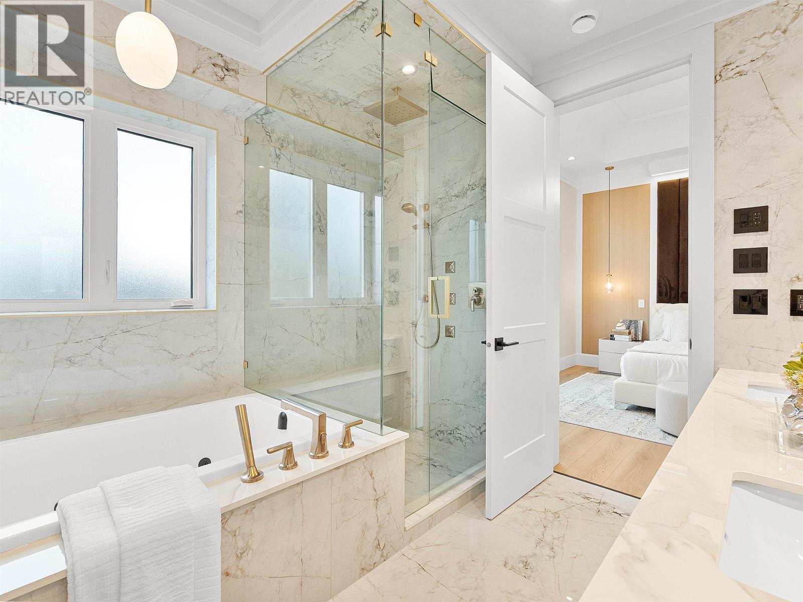 3428 Trumond Avenue, Richmond, BC - Indoor Photo Showing Bathroom