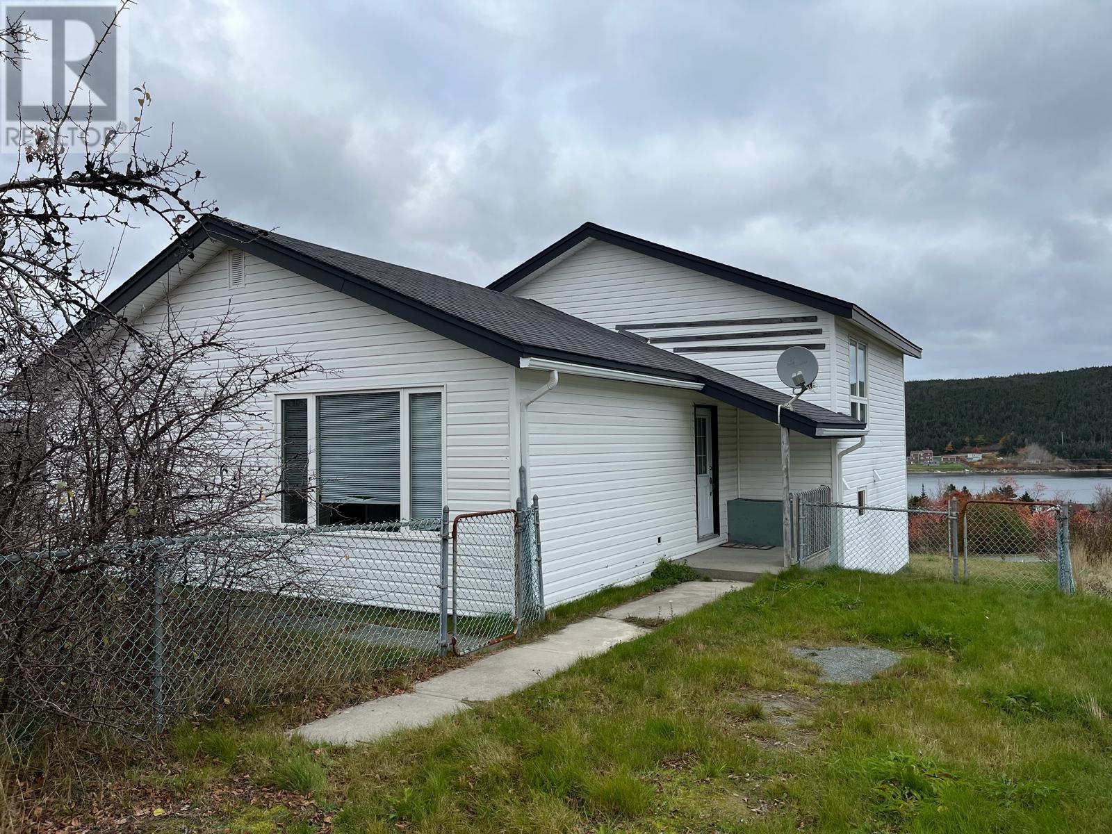 1 Oceanview Drive, Fermuse, NL - Outdoor