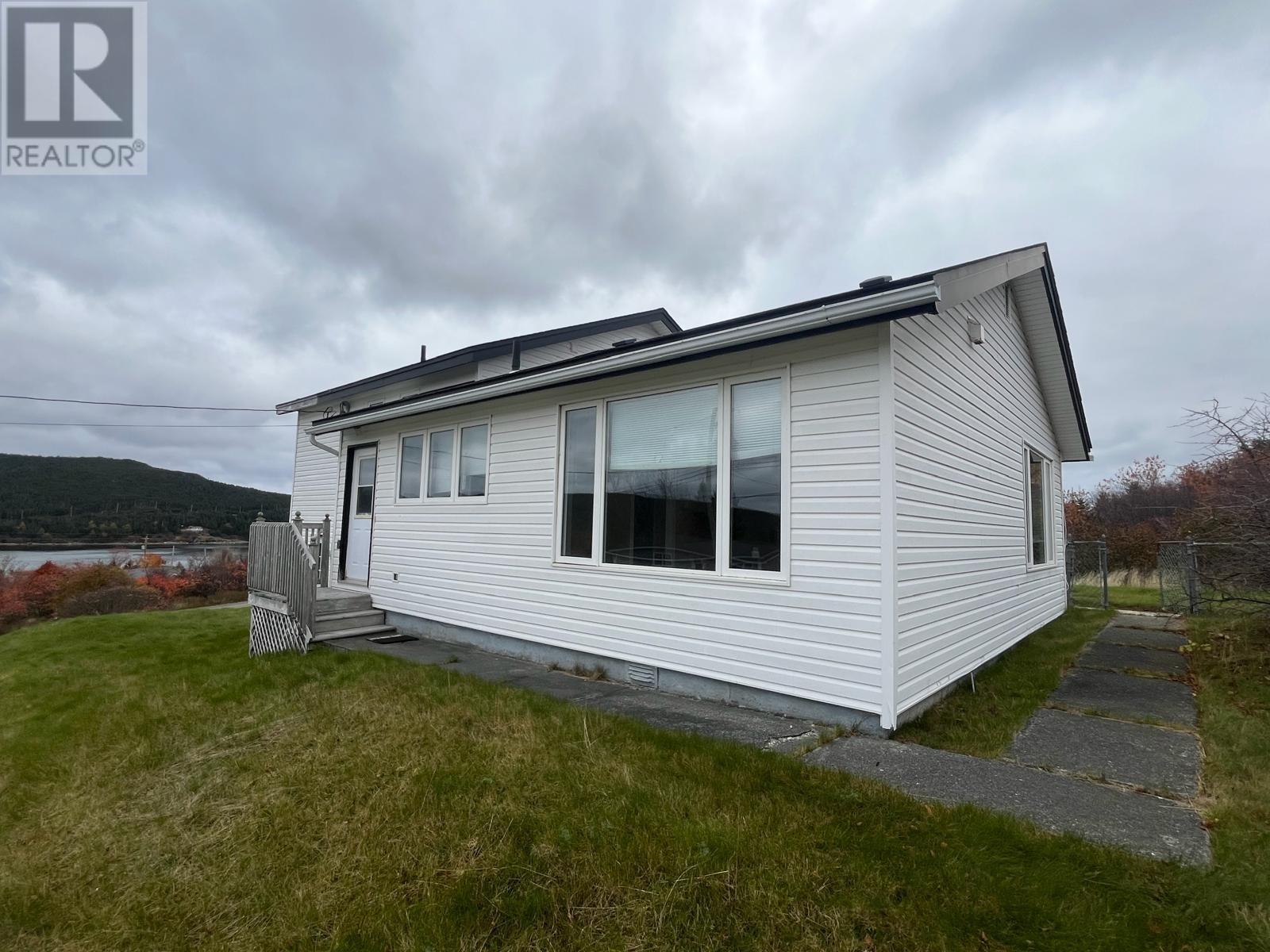 1 Oceanview Drive, Fermuse, NL - Outdoor