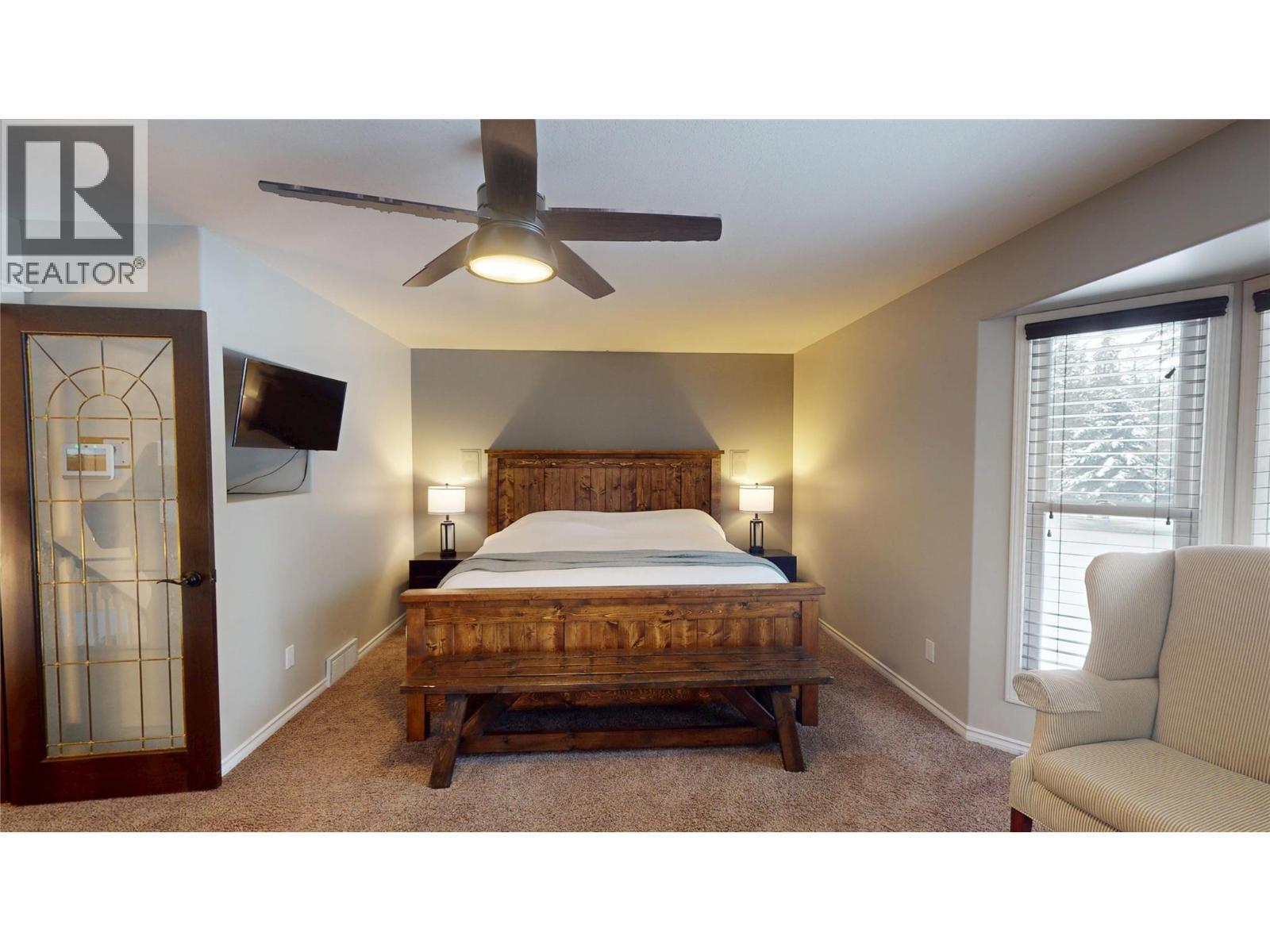 3320 5Th Street S, Cranbrook, BC - Indoor Photo Showing Bedroom
