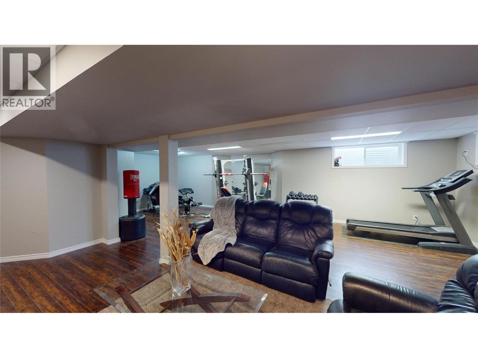3320 5Th Street S, Cranbrook, BC - Indoor Photo Showing Basement
