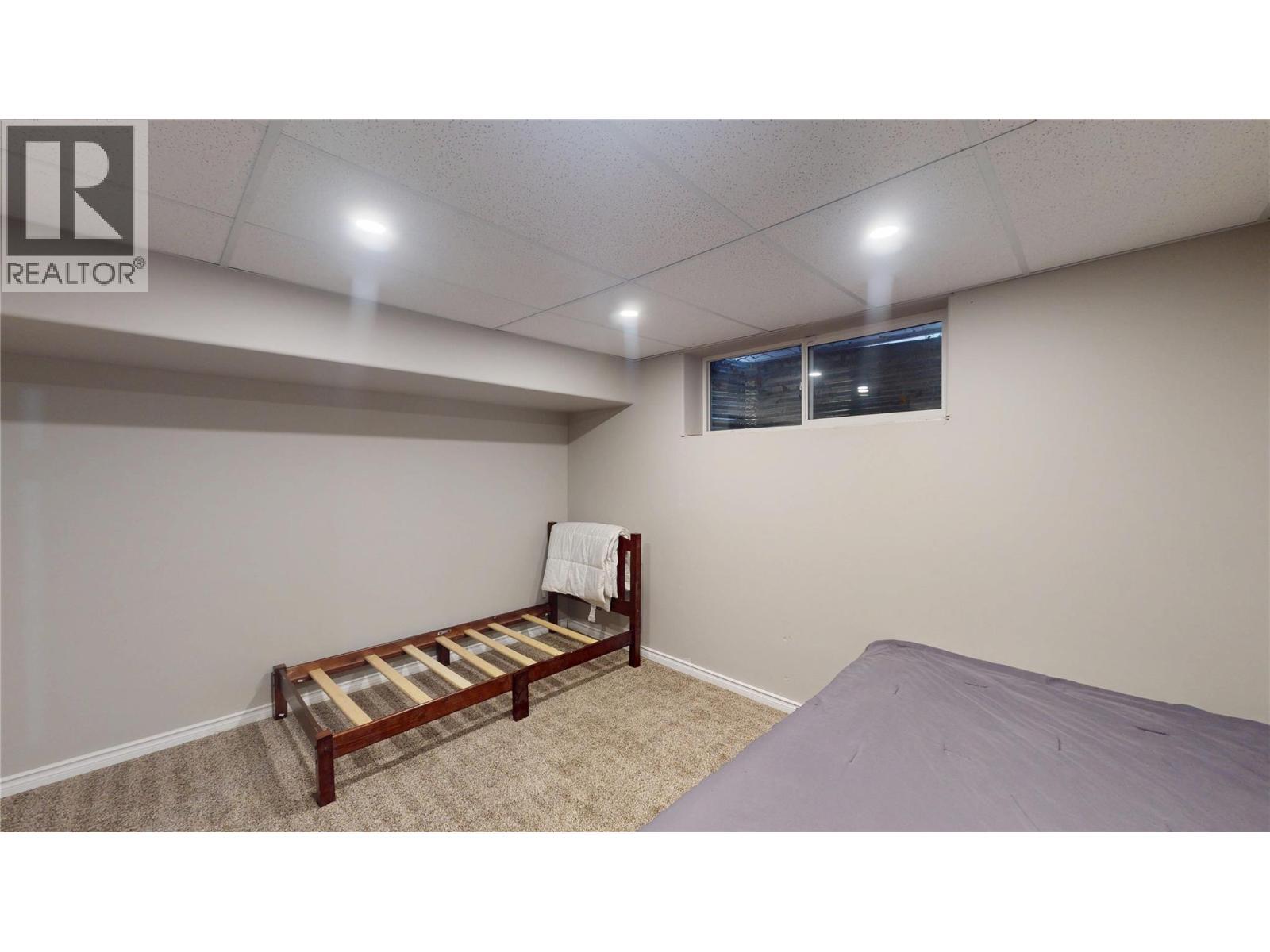 3320 5Th Street S, Cranbrook, BC - Indoor Photo Showing Basement