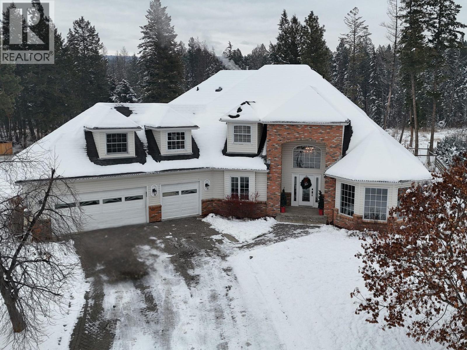 3320 5Th Street S, Cranbrook, BC - Outdoor With Facade