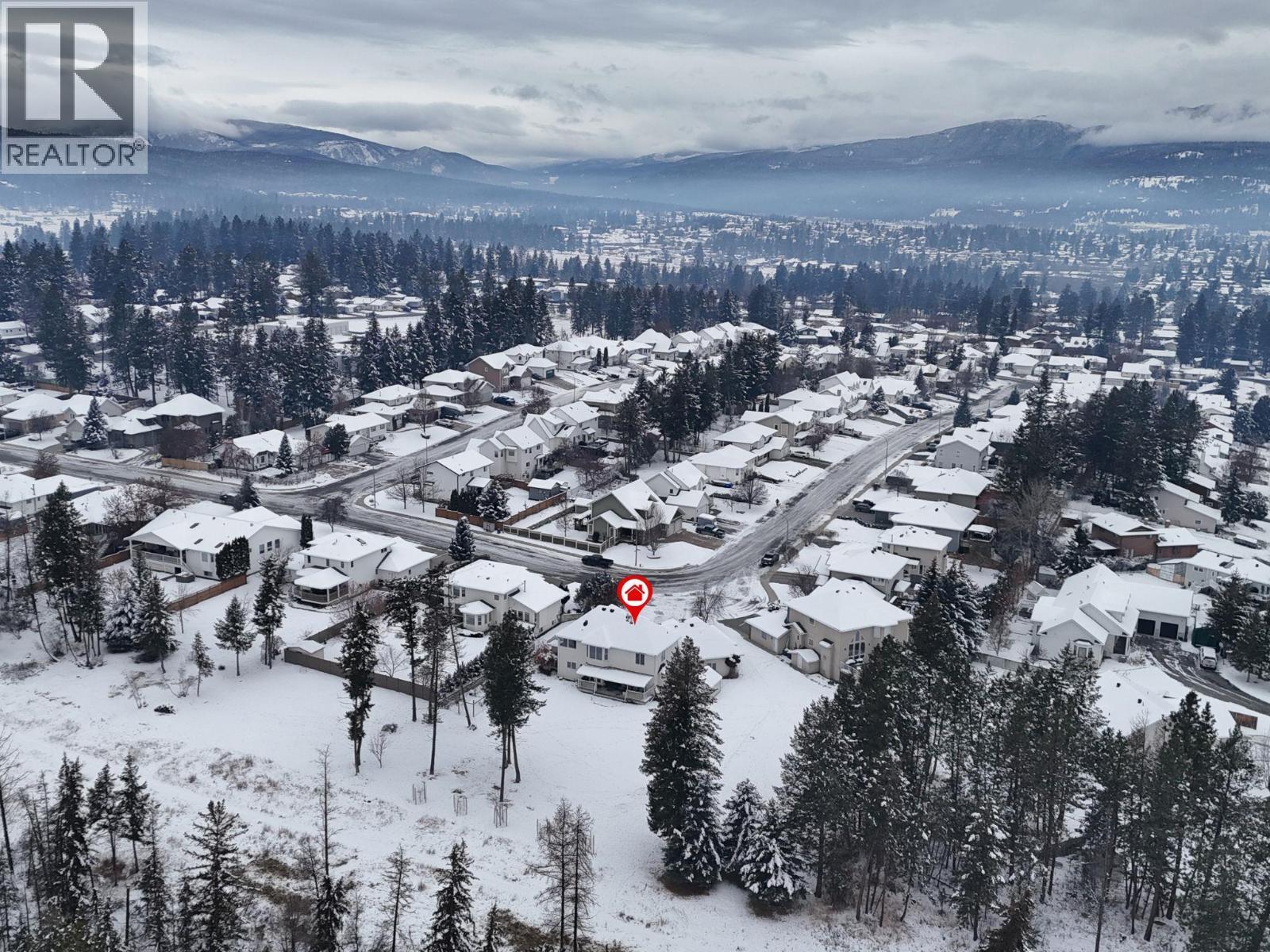 3320 5Th Street S, Cranbrook, BC - Outdoor With View