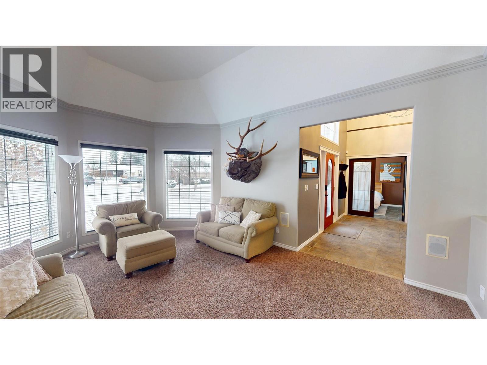 3320 5Th Street S, Cranbrook, BC - Indoor