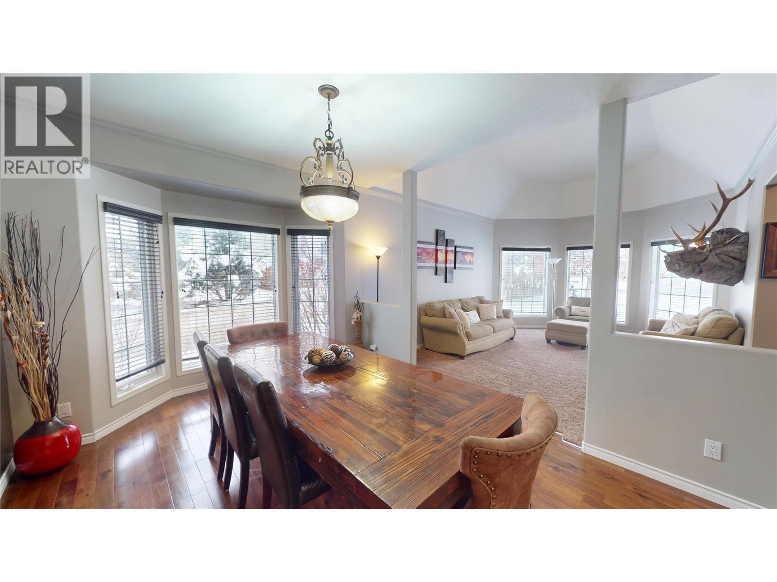 3320 5Th Street S, Cranbrook, BC - Indoor Photo Showing Dining Room