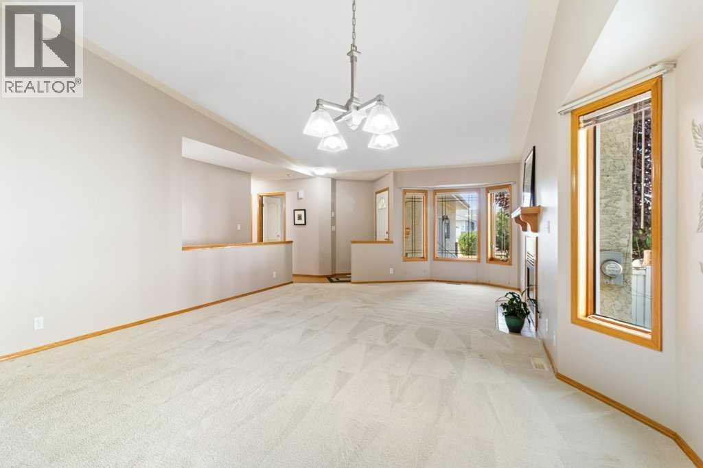 9 Dunn Close, Red Deer, AB - Indoor Photo Showing Other Room