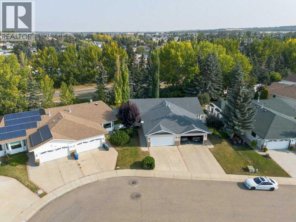 9 Dunn Close, Red Deer, AB - Outdoor