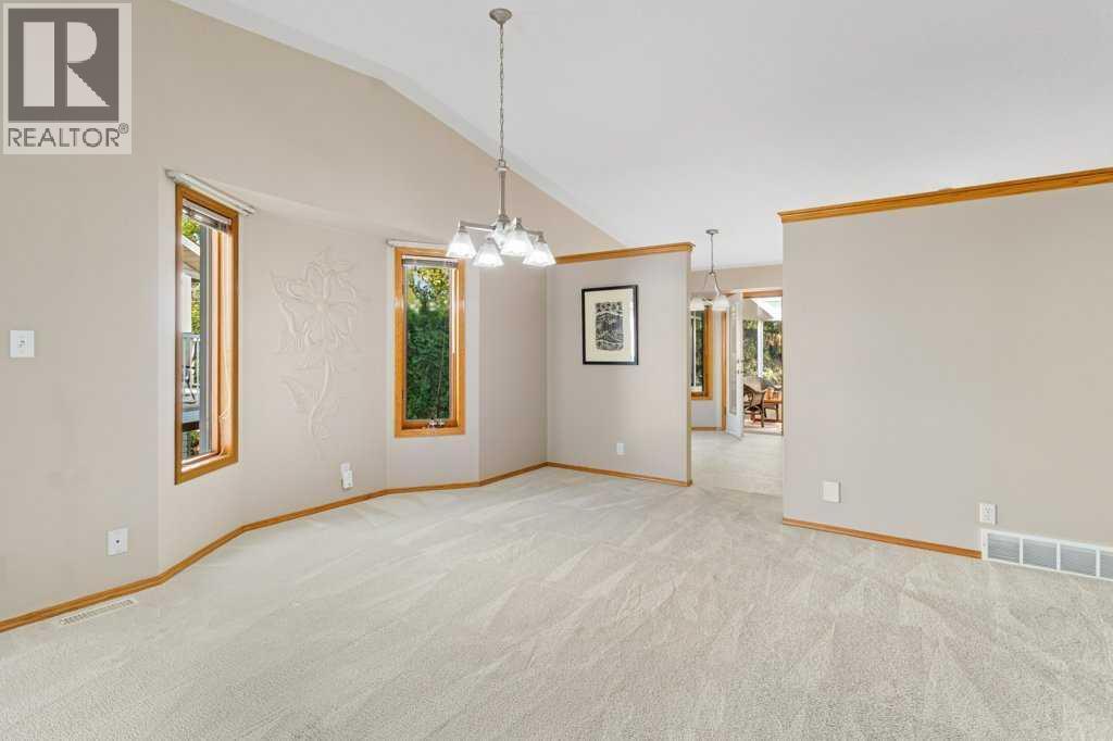 9 Dunn Close, Red Deer, AB - Indoor Photo Showing Other Room