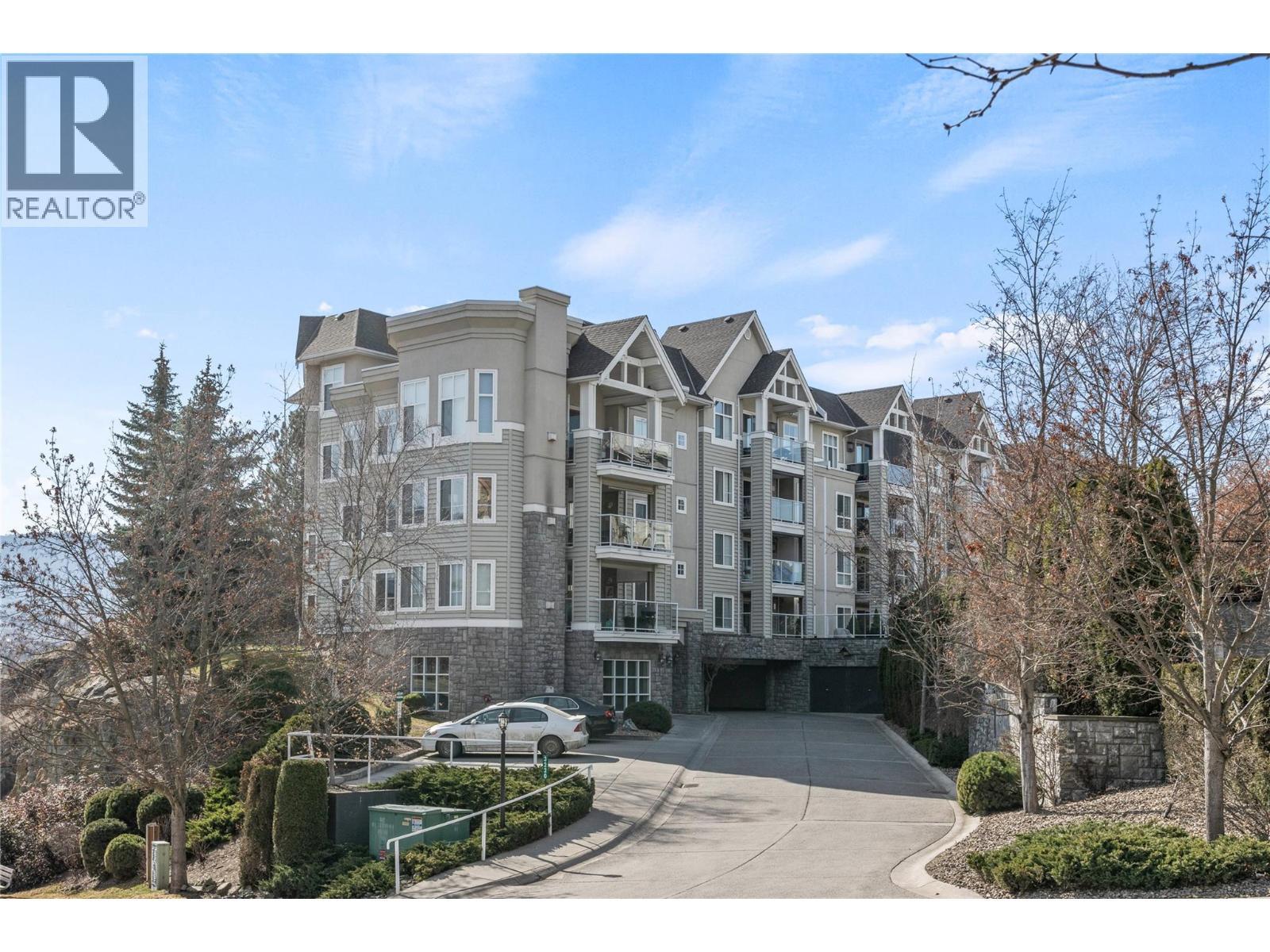 3220 Centennial Drive Unit# 304, Vernon, BC - Outdoor With Facade